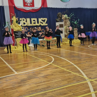 występ dzieci -taniec