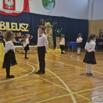 występ dzieci -taniec