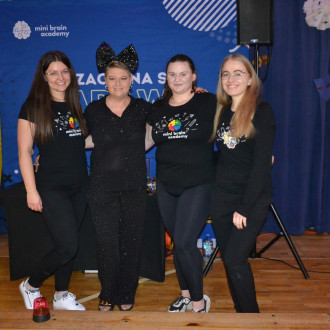 pani prezes Stowarzyszenia z animatorkami zabawy