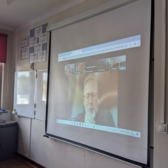 Warsztaty ze scenopisarstwa, które zorganizował pan dr Michał Oleszczyk – historyk kina, konsultant scenariuszowy, tłumacz, krytyk filmowy. 